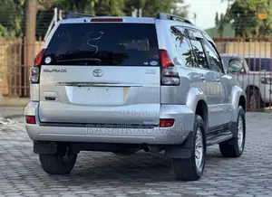 Toyota Land Cruiser Prado 2.7 5dr 2004 Silver