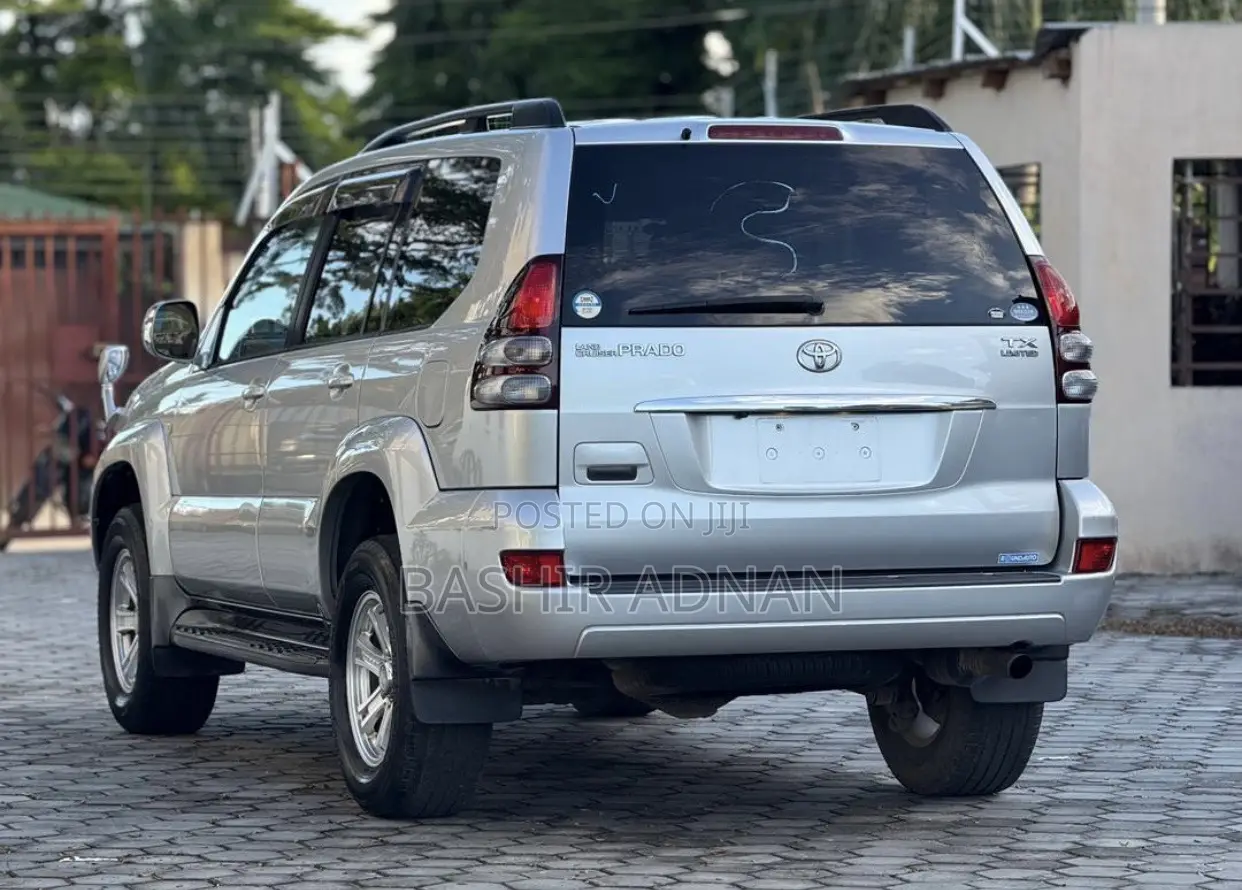 Toyota Land Cruiser Prado 2.7 5dr 2004 Silver
