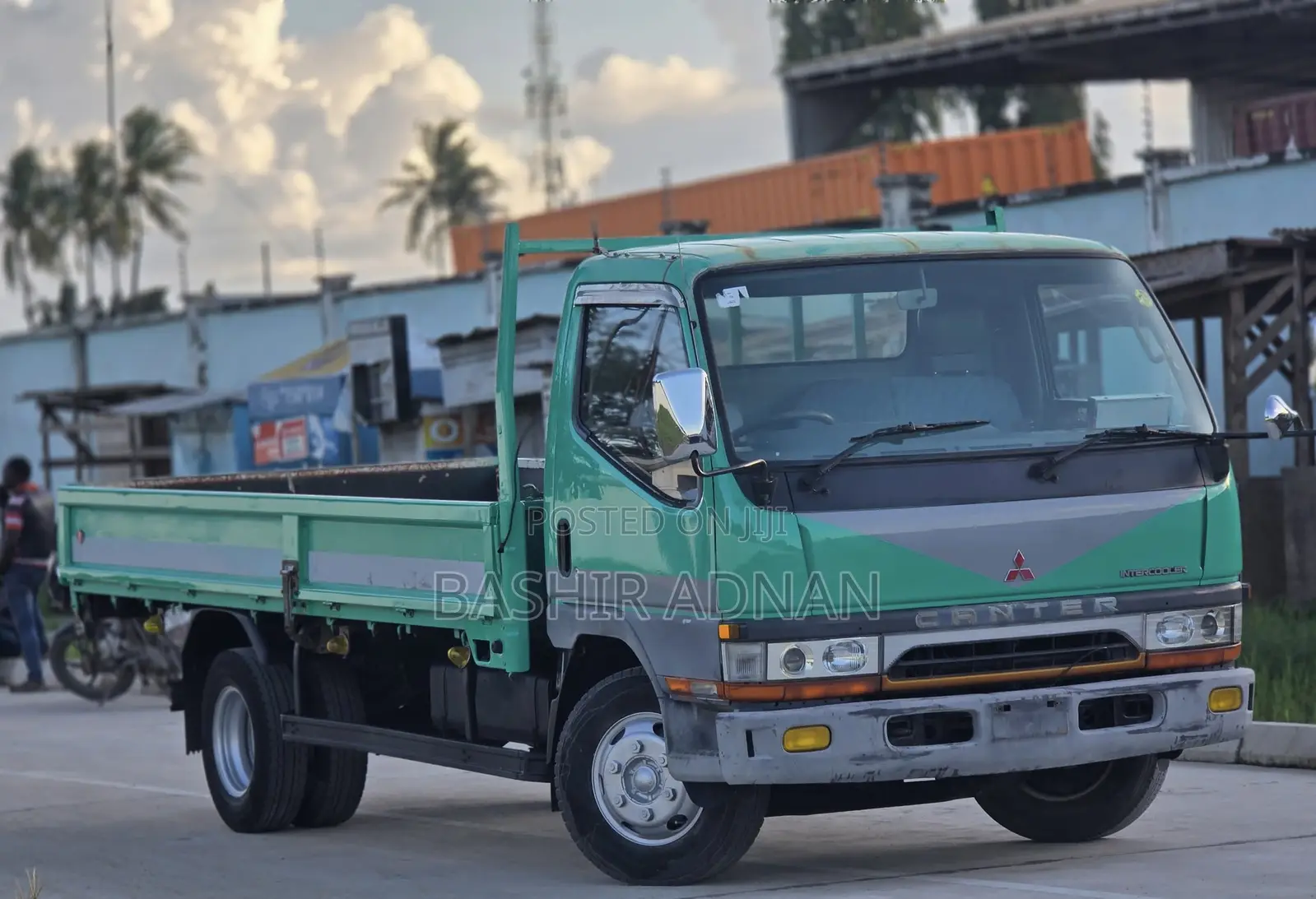 Mitsubishi Canter Lowbed 3.5 Tonnes Mpya Unregistered.