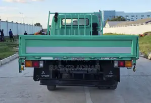 Mitsubishi Canter Lowbed 3.5 Tonnes Mpya Unregistered.