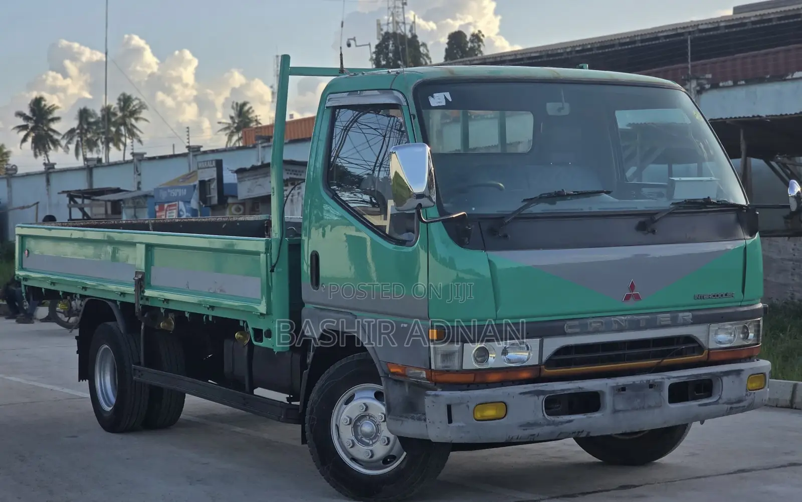 Mitsubishi Canter Lowbed 3.5 Tonnes Mpya Unregistered.