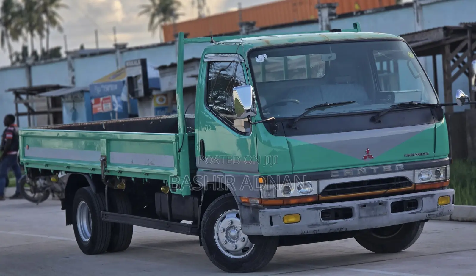 Mitsubishi Canter Lowbed 3.5 Tonnes Mpya Unregistered.