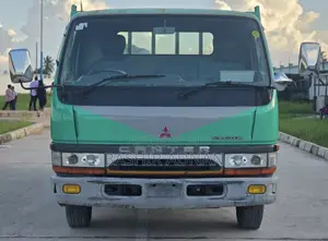 Mitsubishi Canter Lowbed 3.5 Tonnes Mpya Unregistered.