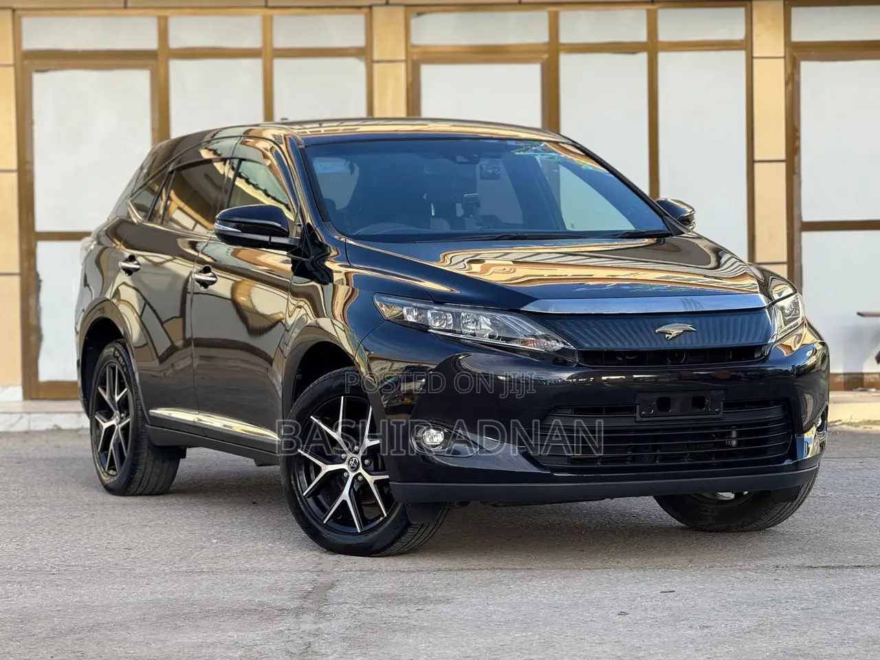 Toyota Harrier 2.0 2016 Matt Black