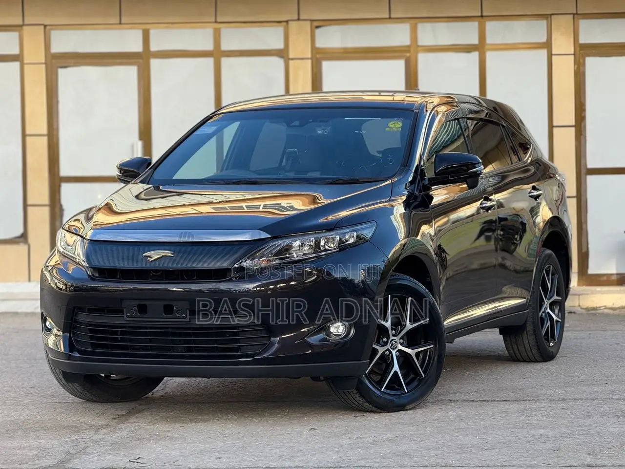 Toyota Harrier 2.0 2016 Matt Black