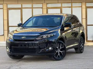 Toyota Harrier 2.0 2016 Matt Black