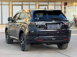 Toyota Harrier 2.0 2016 Matt Black
