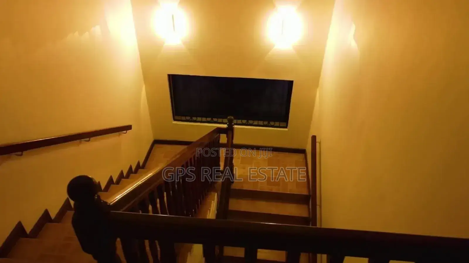 8bdrm House in Mbezi Beach, Kinondoni for sale