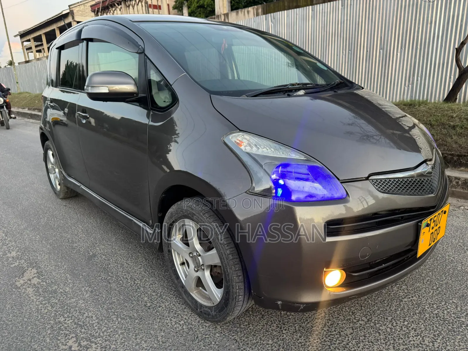 Toyota Ractis 2008 Gray