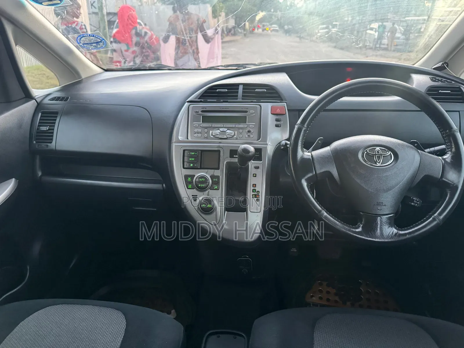 Toyota Ractis 2008 Gray