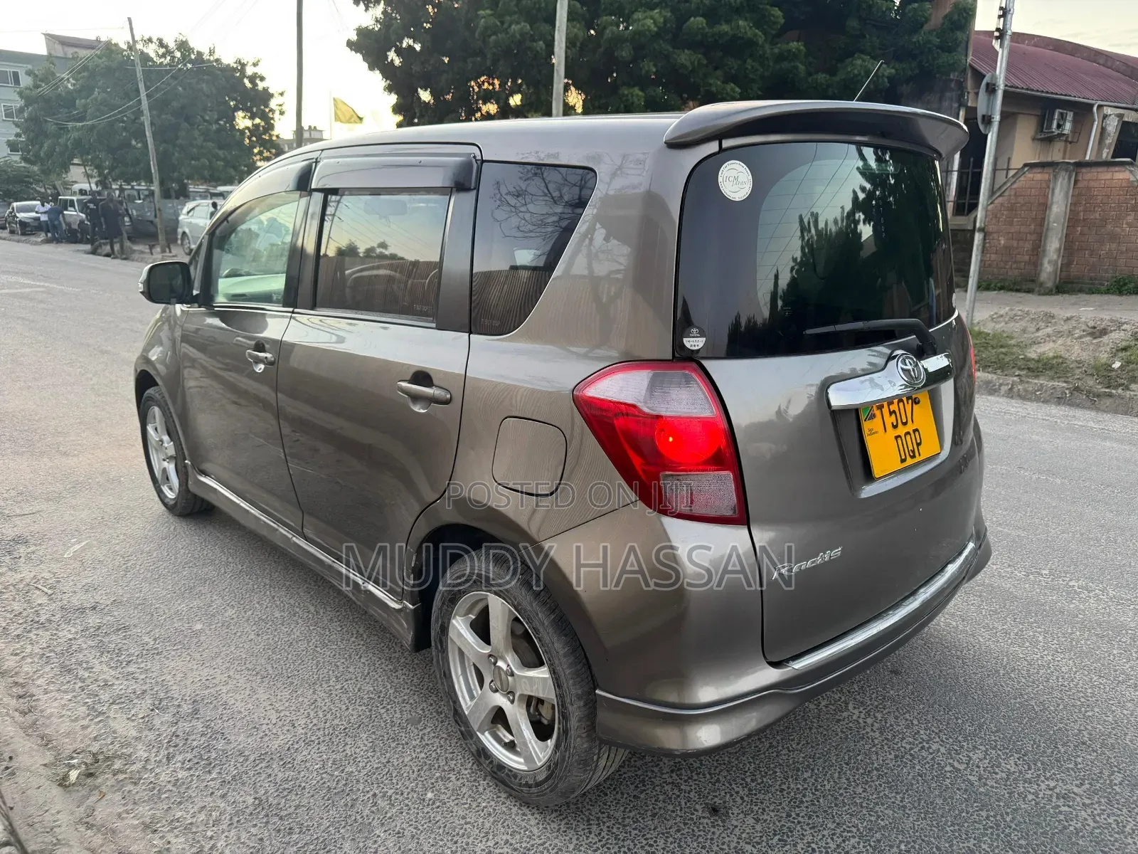 Toyota Ractis 2008 Gray