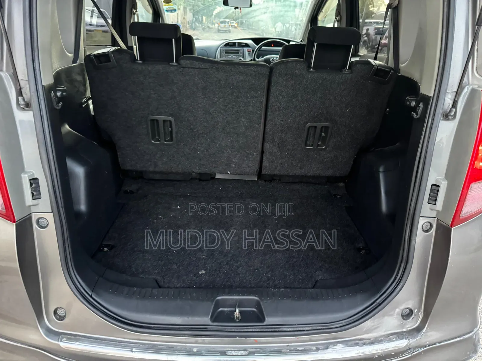 Toyota Ractis 2008 Gray