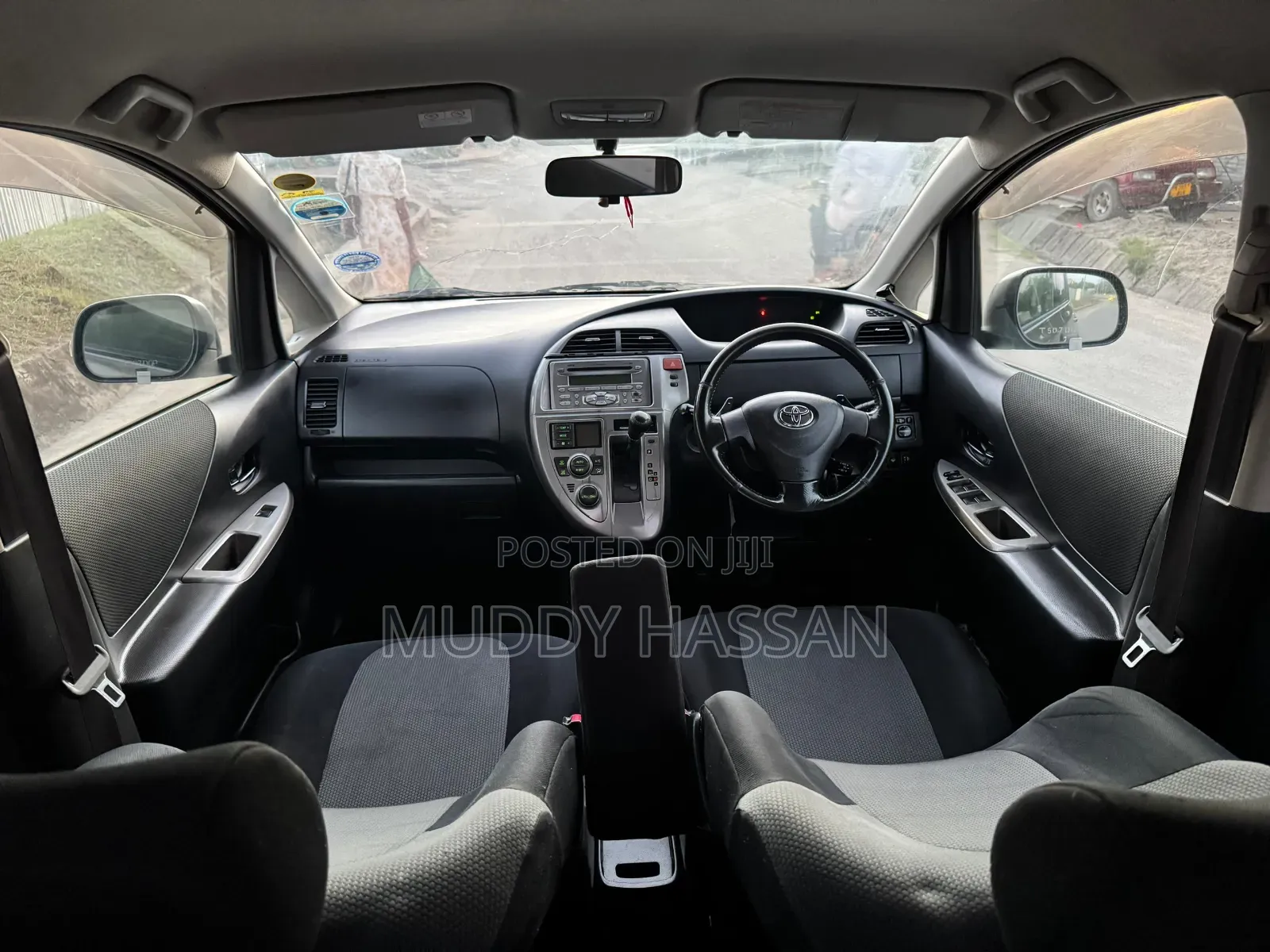 Toyota Ractis 2008 Gray