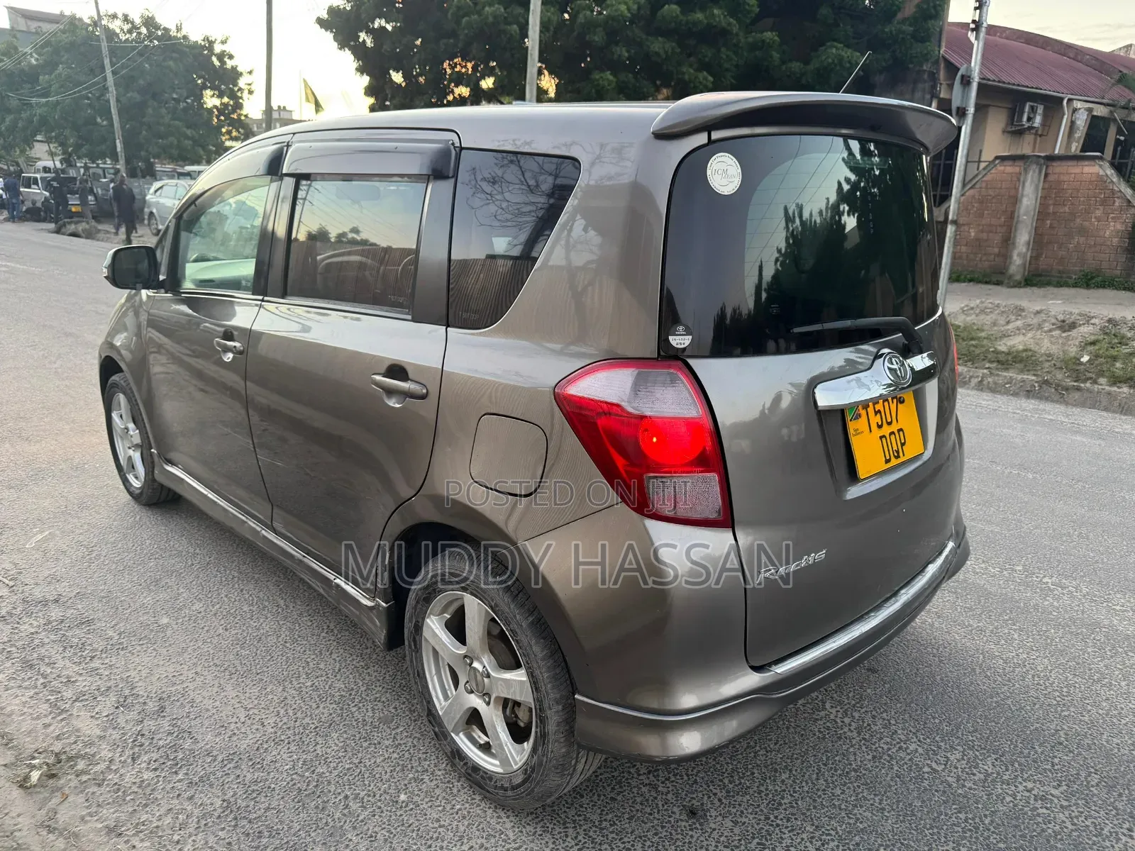 Toyota Ractis 2008 Gray