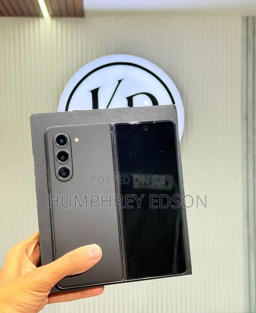 New Samsung Galaxy Z Fold 5 256 GB Gray