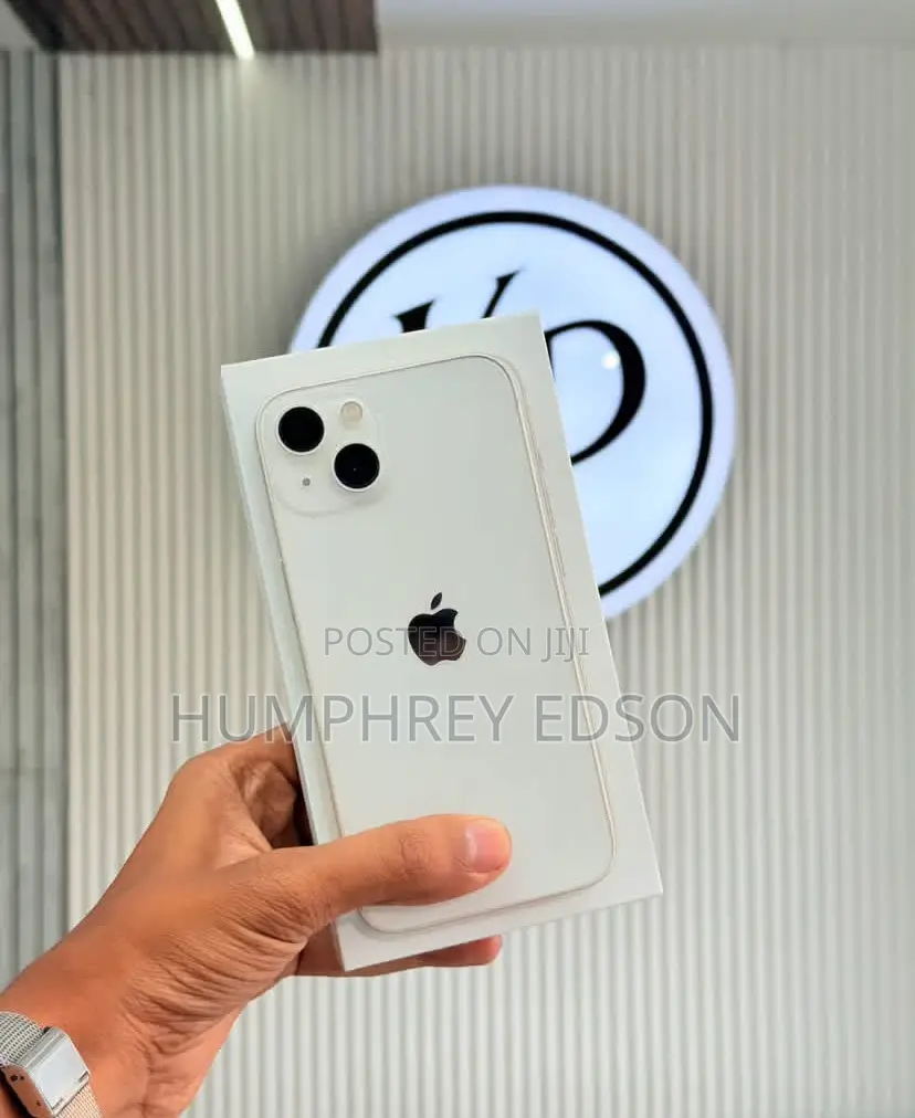 New Apple iPhone 13 128 GB White