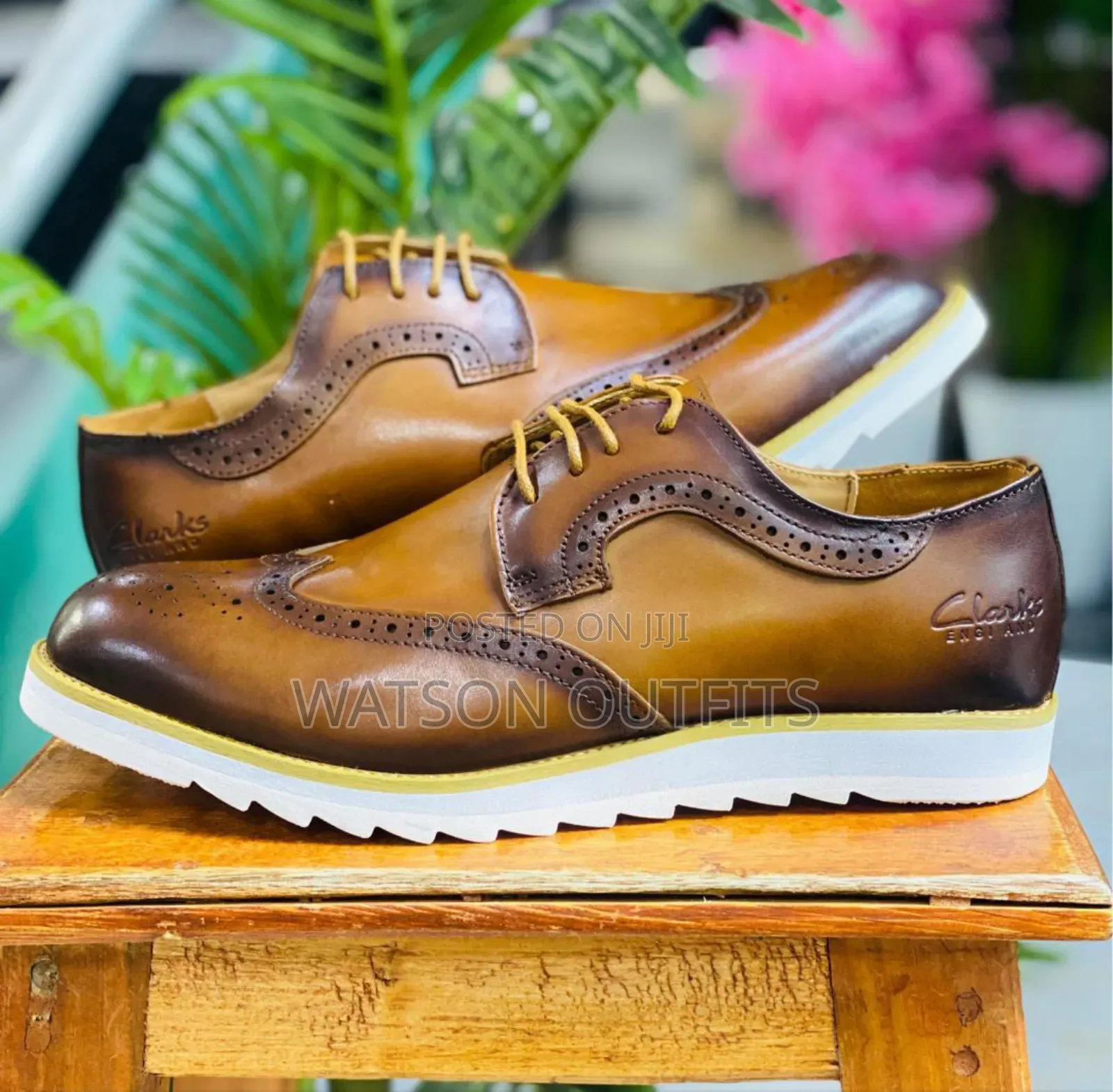 Completely and Totally Clarks Brand Za Ngozi Og