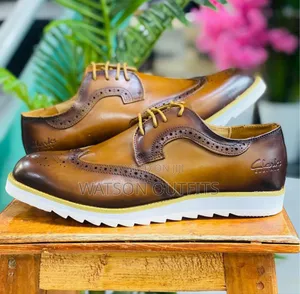 Completely and Totally Clarks Brand Za Ngozi Og