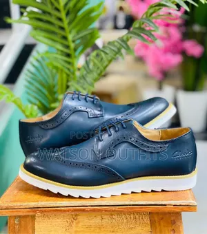 Completely and Totally Clarks Brand Za Ngozi Og