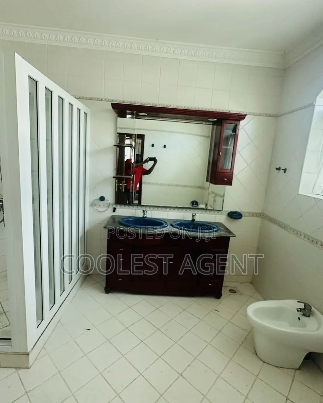 Furnished 4bdrm Villa in Coolest Estate, Oyster Bay for rent