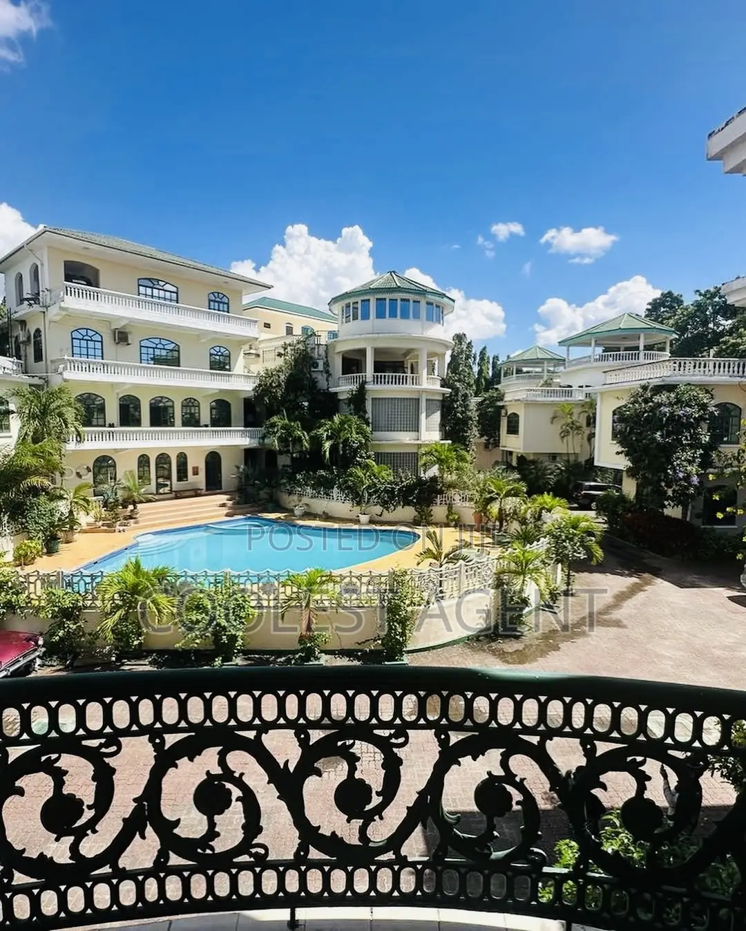 Furnished 4bdrm Villa in Coolest Estate, Oyster Bay for rent