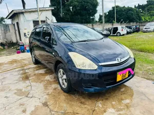 Photo - Toyota Wish 2006 Blue