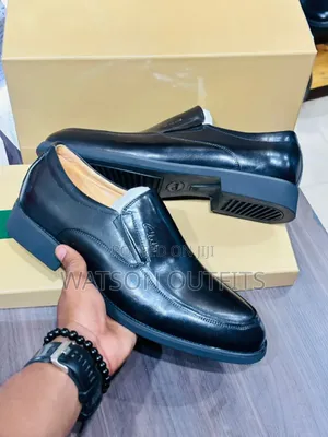 Clarks Grade One Za Ngozi Na Soli Kali Zisizo Na Kamba