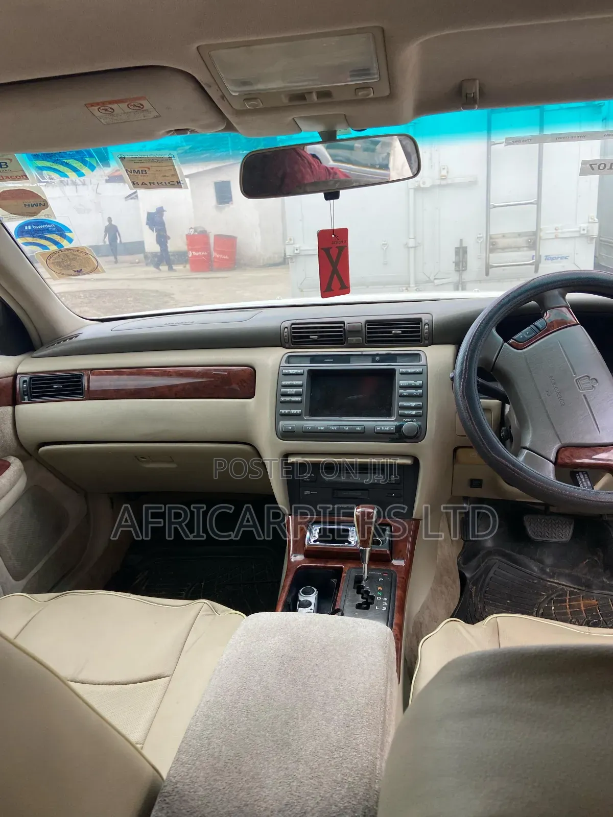 Toyota Crown Majesta 1999 White