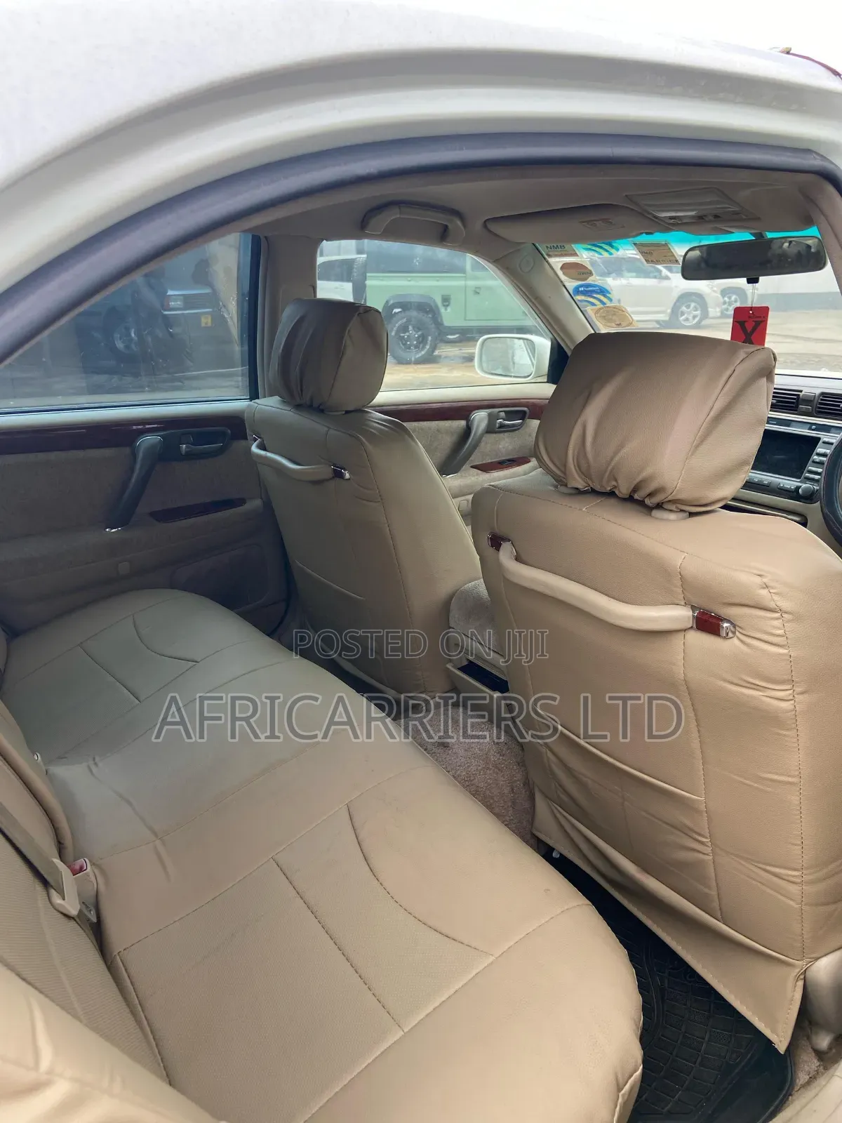 Toyota Crown Majesta 1999 White