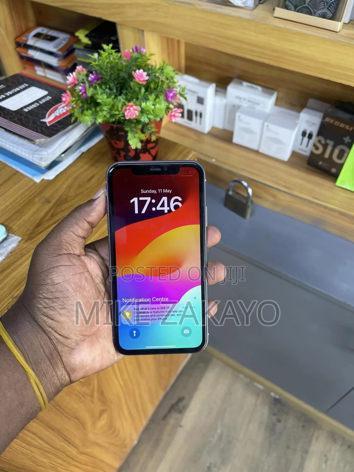 Apple iPhone 11 64 GB Blue