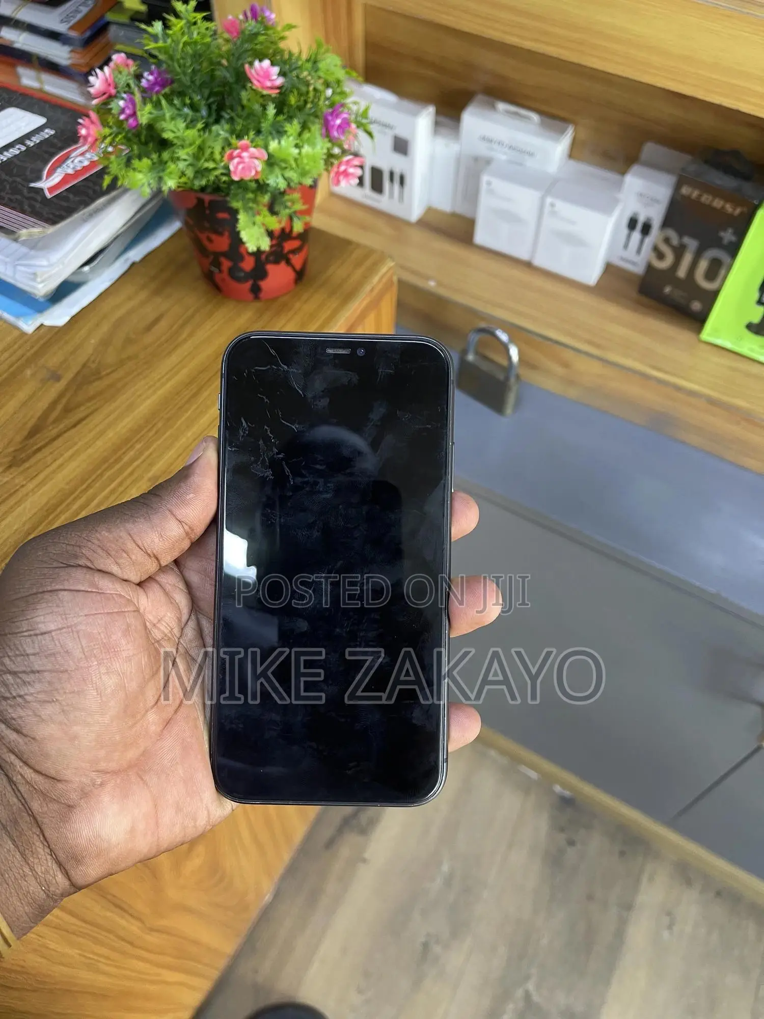 Apple iPhone 11 64 GB Purple