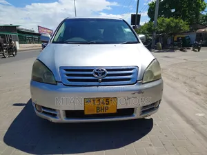 Toyota Ipsum 2005 Silver