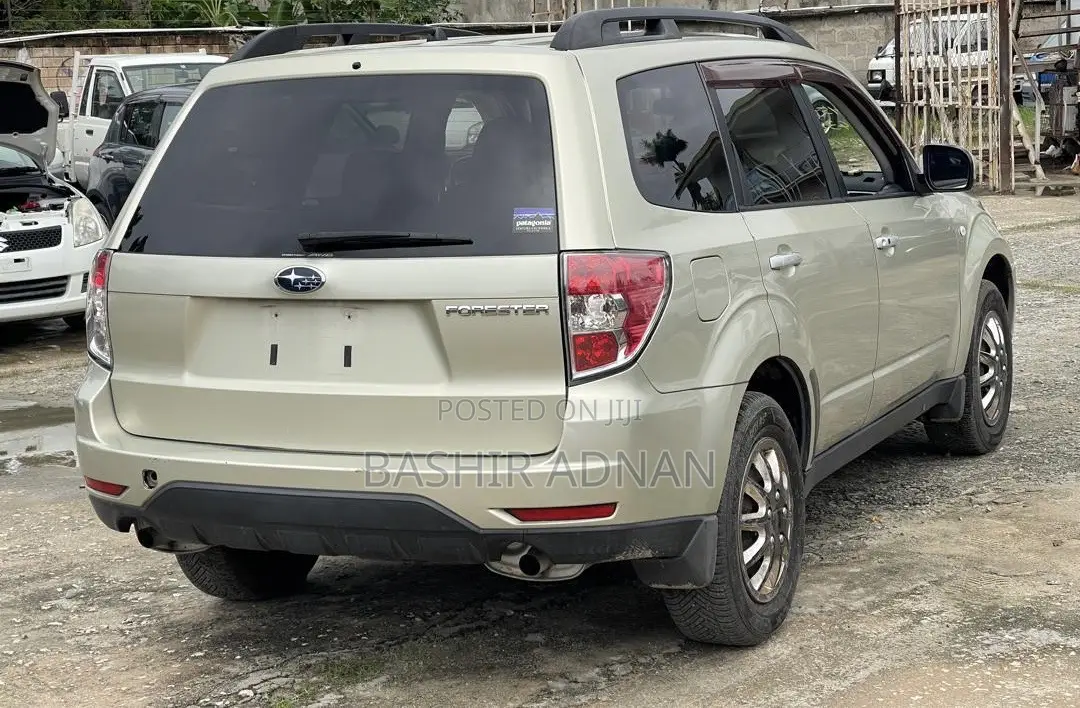 Subaru Forester 2009 Gold