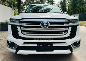 New Toyota Land Cruiser 2023 Pearl