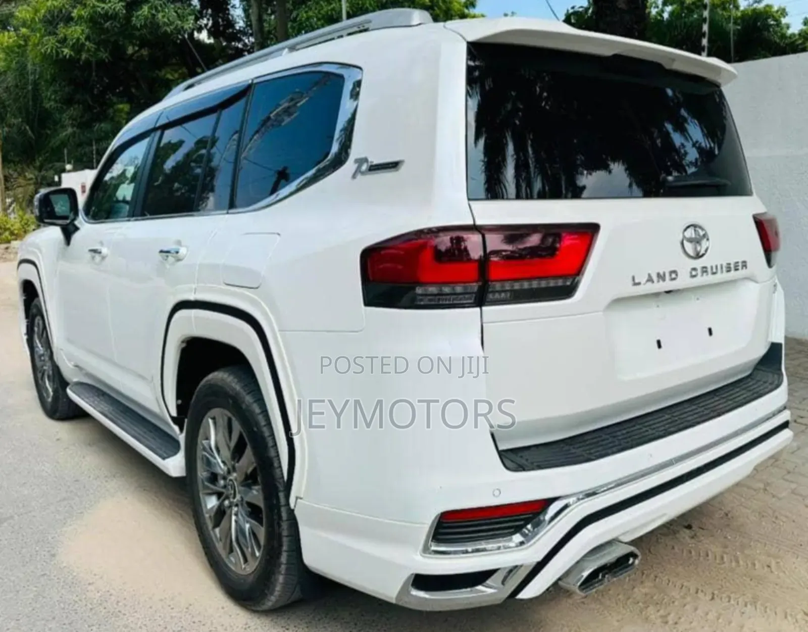 New Toyota Land Cruiser 2023 Pearl