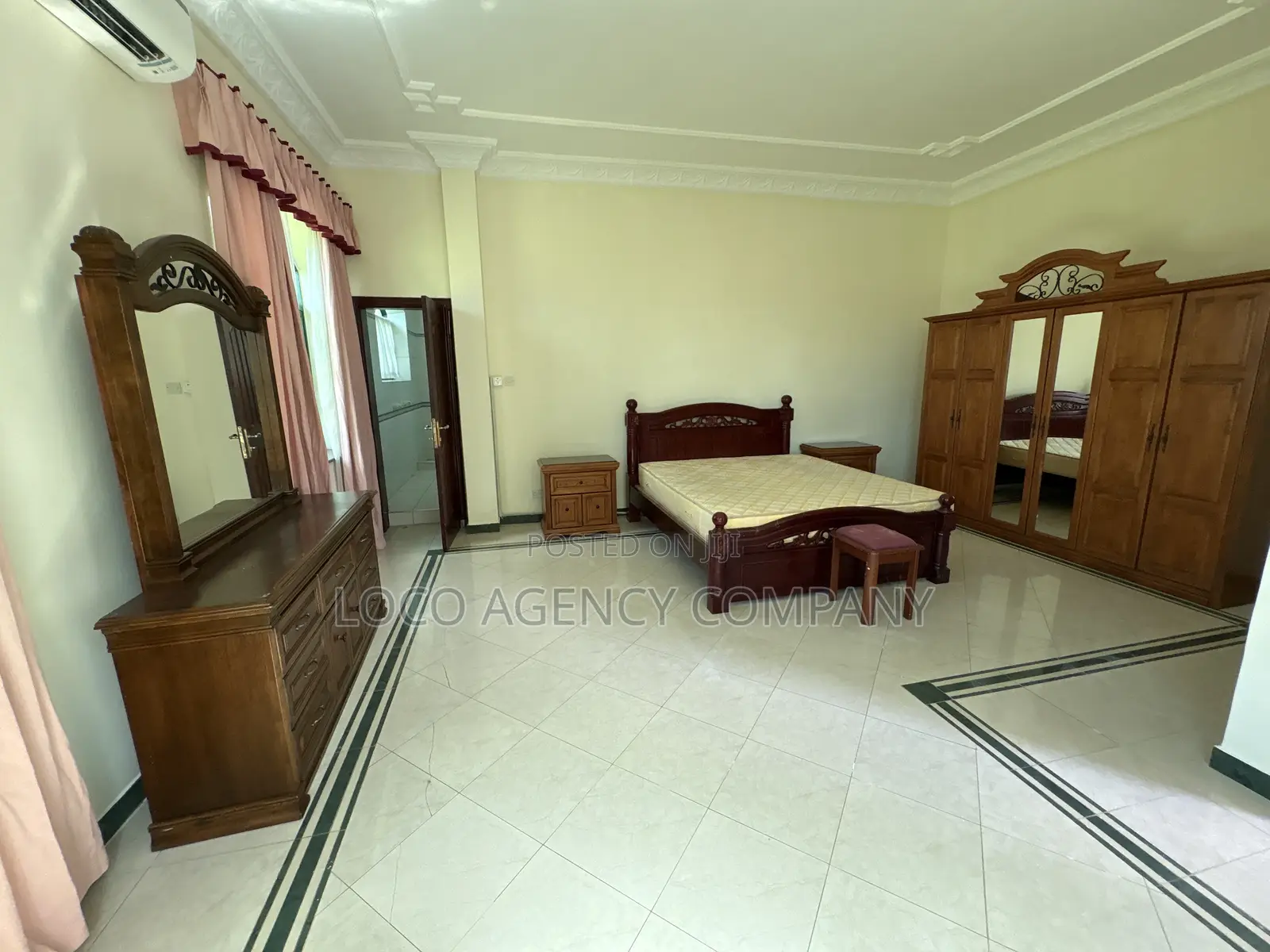 Furnished 4bdrm Villa in Trusted Real Estate, Oyster Bay for rent