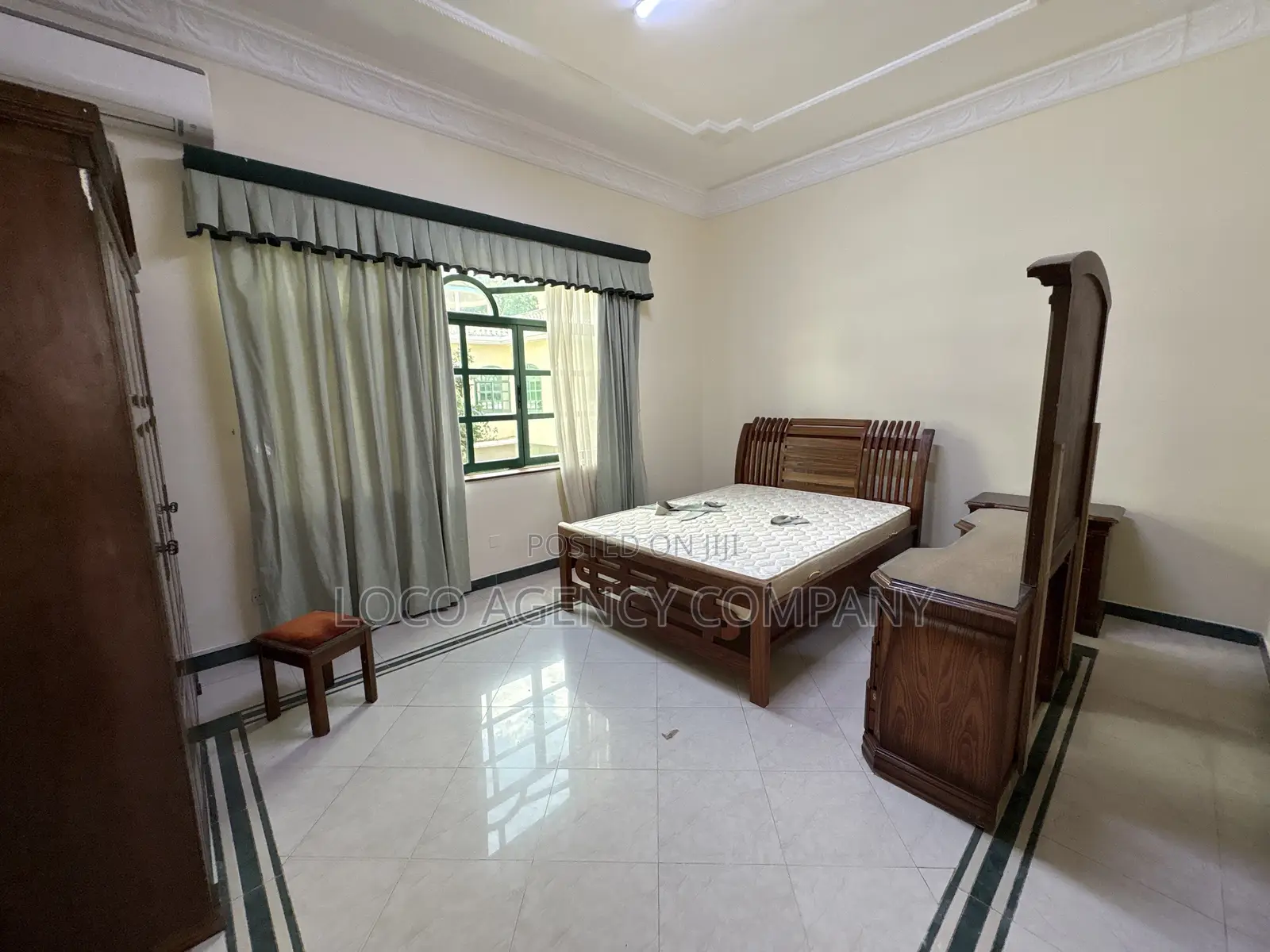 Furnished 4bdrm Villa in Trusted Real Estate, Oyster Bay for rent