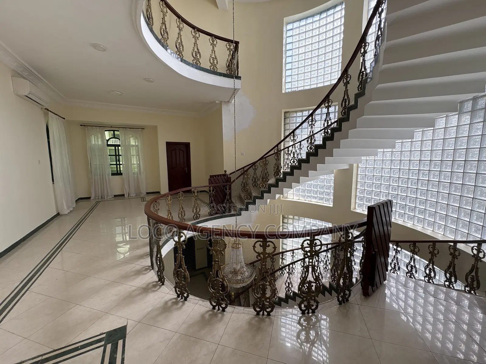 Furnished 4bdrm Villa in Trusted Real Estate, Oyster Bay for rent