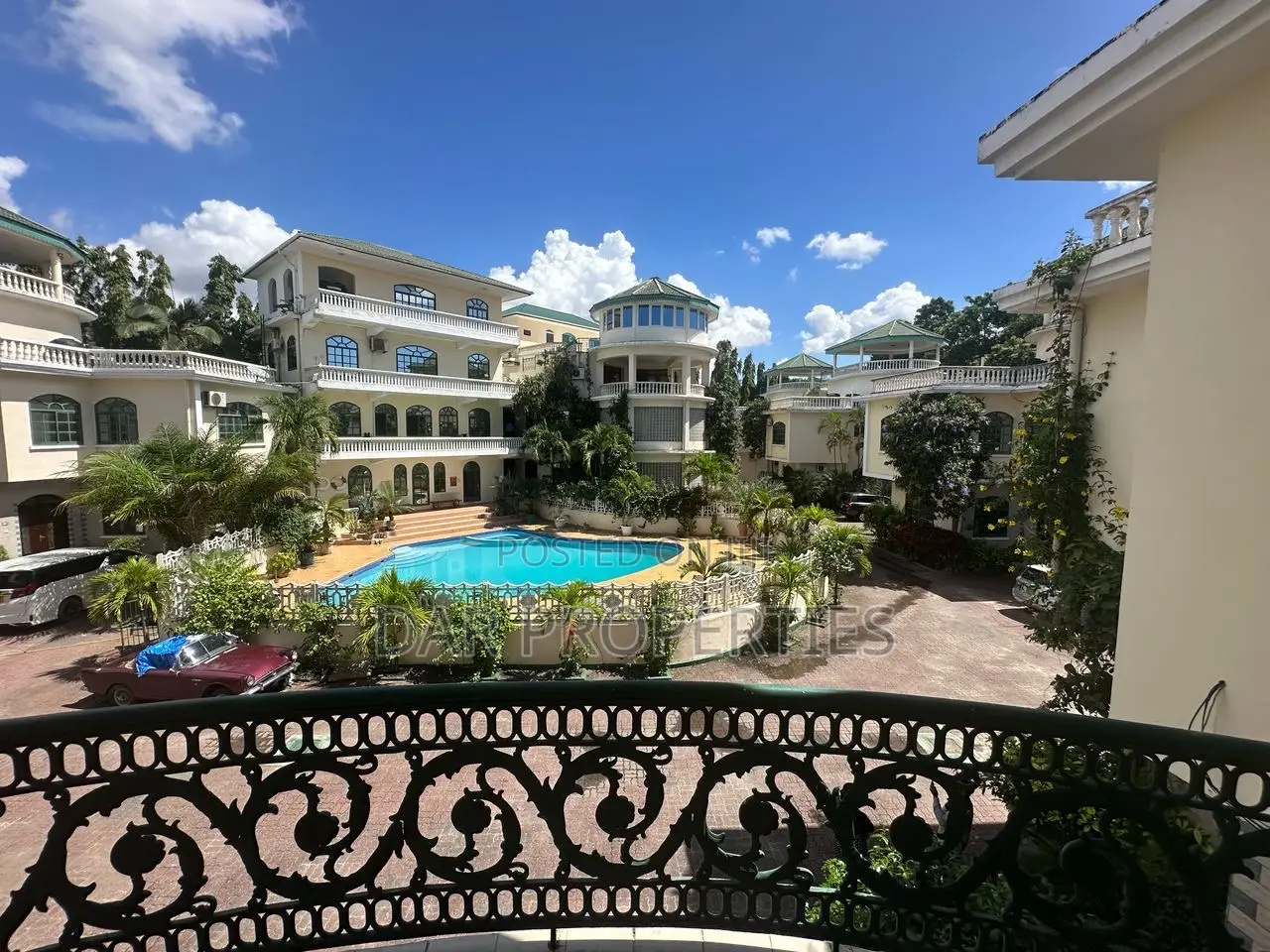 Furnished 4bdrm Villa in Dar Properties, Oyster Bay for rent