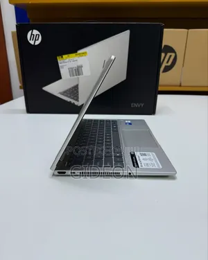 New Laptop HP Envy X360 8GB Intel Core I5 SSD 500GB