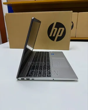 New Laptop HP 250 G10 8GB Intel Core I5 SSD 512GB