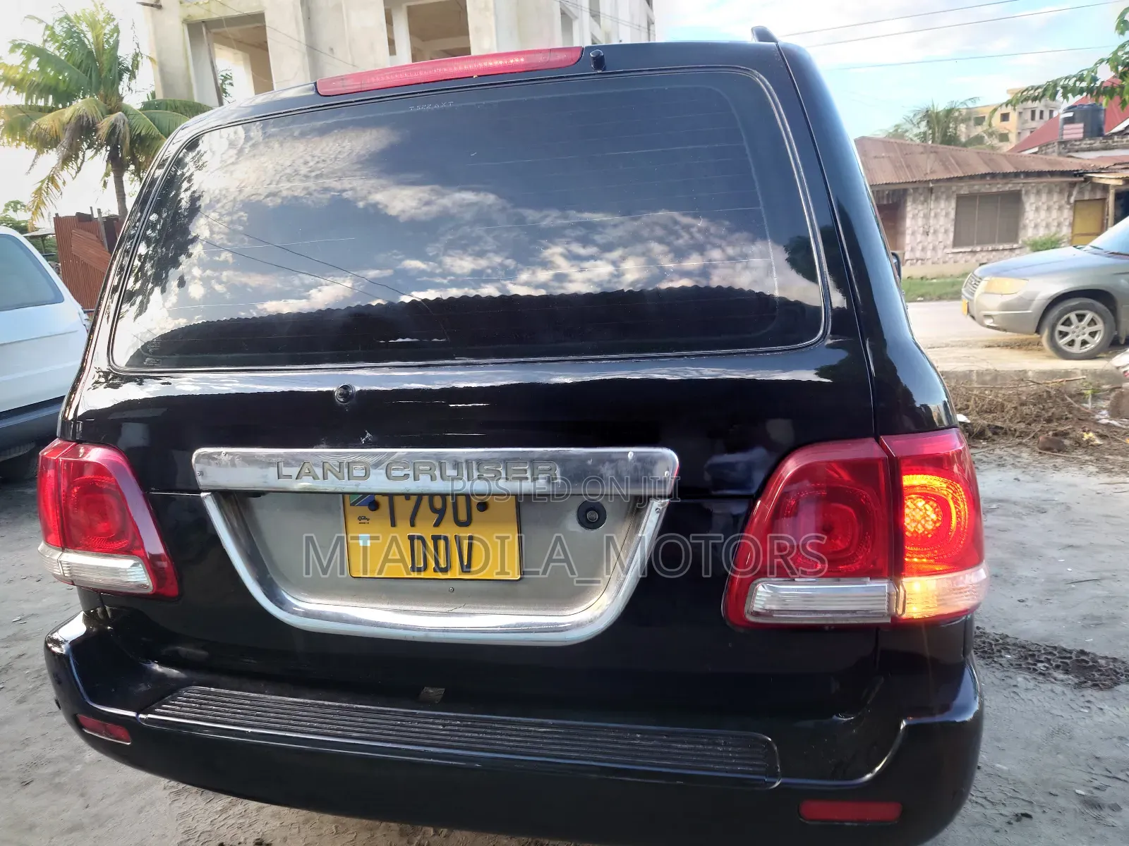 Toyota Land Cruiser 90 Automatic 2001 Black