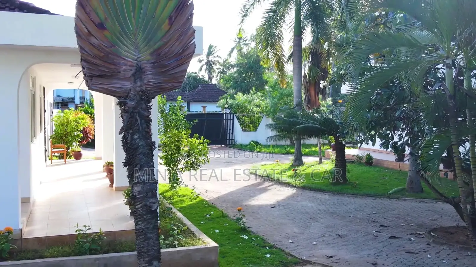 10bdrm House in Mbezi Beach for sale