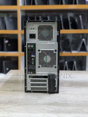 Desktop Computer Dell Precision 3000 16GB Intel Core I7 HDD 500GB