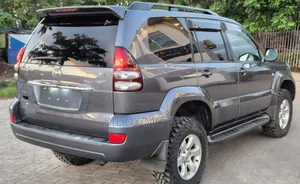 Toyota Land Cruiser Prado 2005 Gray