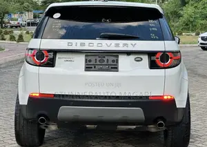 Land Rover Discovery Sport 2016 White