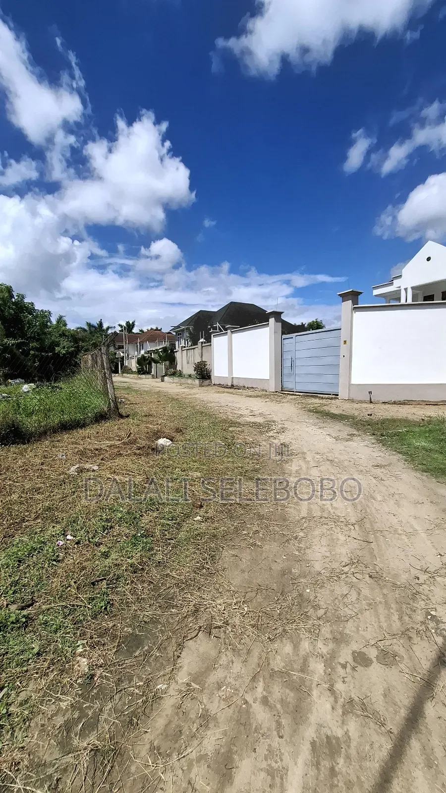 Corner Plot at Mbweni and House Inside