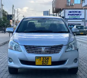 Photo - Toyota Premio 2010 Silver