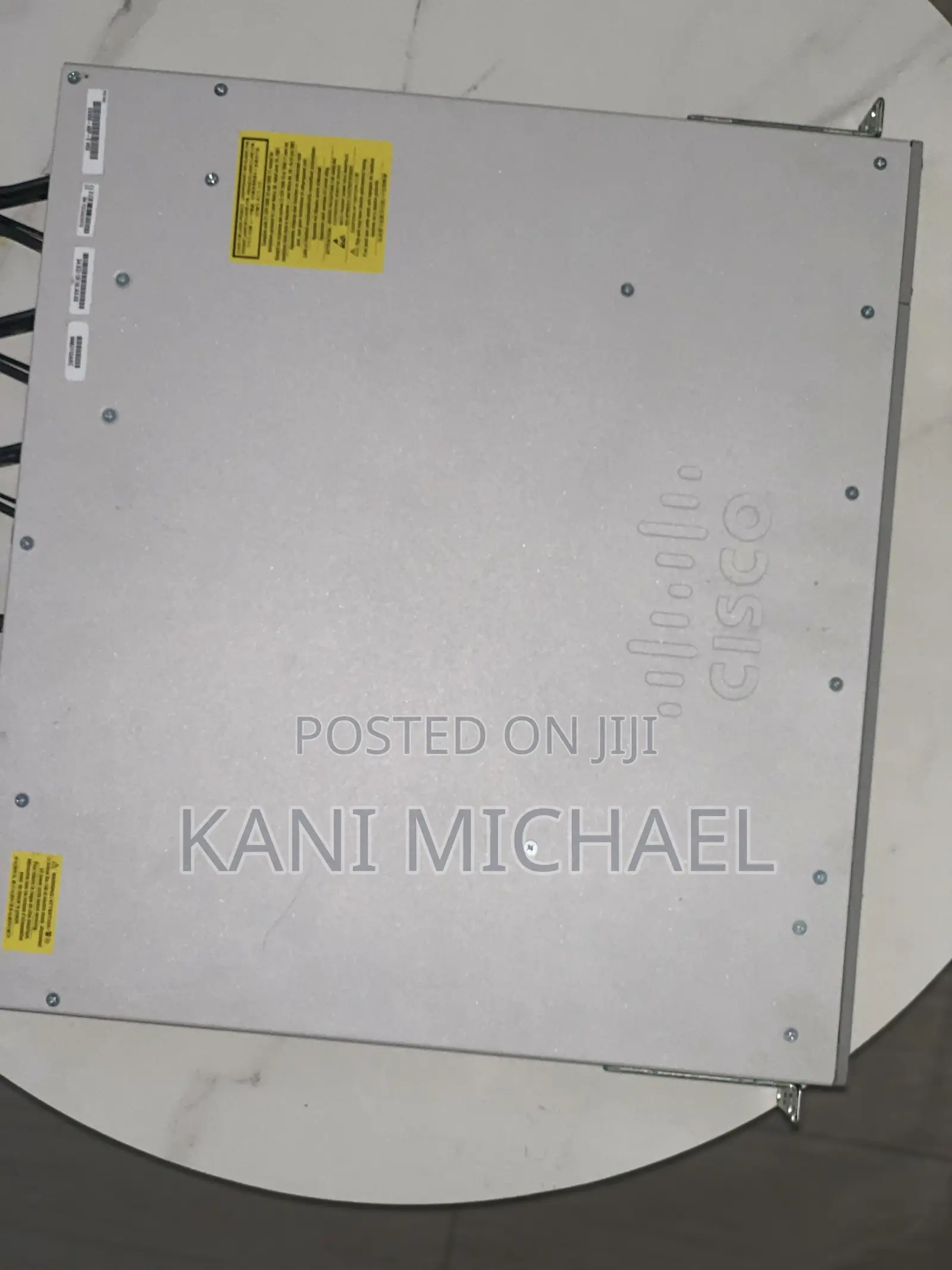 Cisco C9300 Switch 48poe