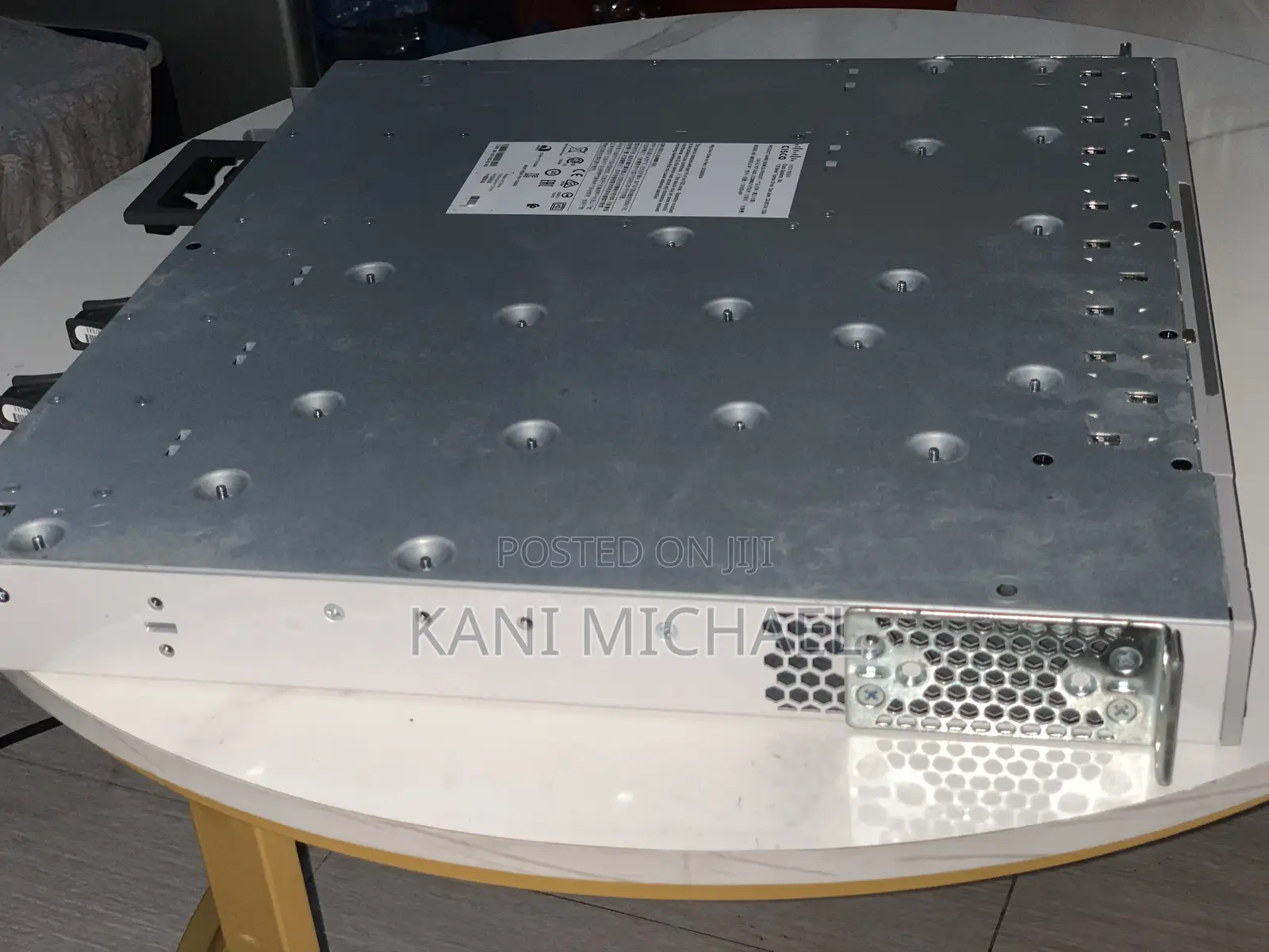 Cisco C9300 Switch 48poe